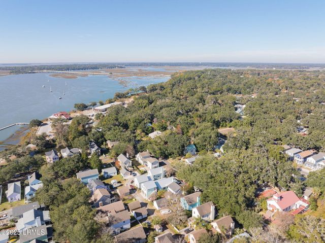 1013 11th Street, Port Royal, SC 29935