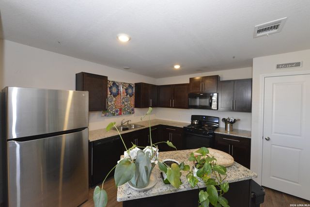 6659 Legato Curve, San Antonio, TX 78252