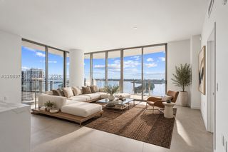 1400 biscayne blvd 4106, Miami, FL 33132