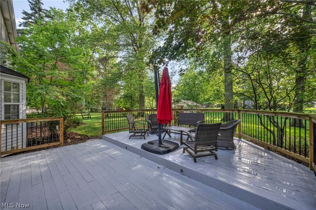 1785 Holdens Arbor Run, Westlake, OH 44145