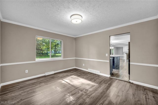 1785 Holdens Arbor Run, Westlake, OH 44145