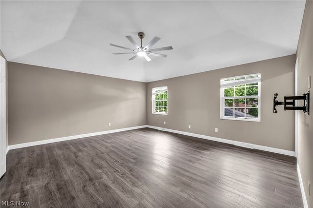 1785 Holdens Arbor Run, Westlake, OH 44145