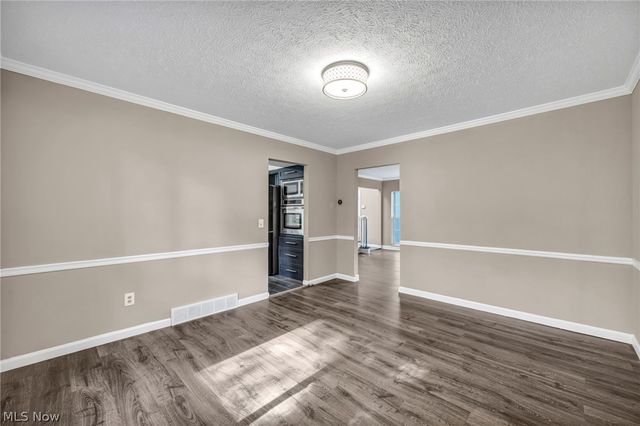1785 Holdens Arbor Run, Westlake, OH 44145