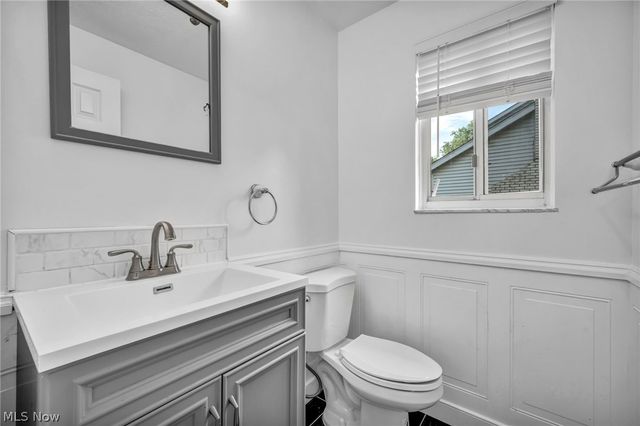 1785 Holdens Arbor Run, Westlake, OH 44145