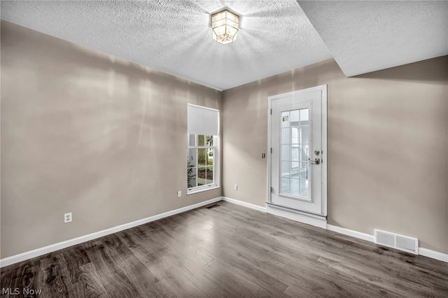 1785 Holdens Arbor Run, Westlake, OH 44145