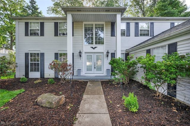 1785 Holdens Arbor Run, Westlake, OH 44145