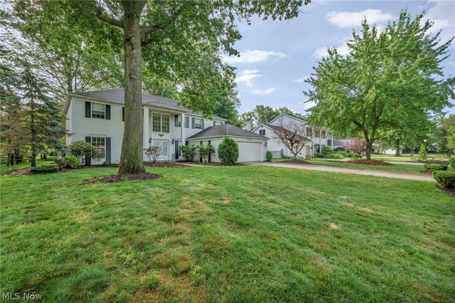 1785 Holdens Arbor Run, Westlake, OH 44145