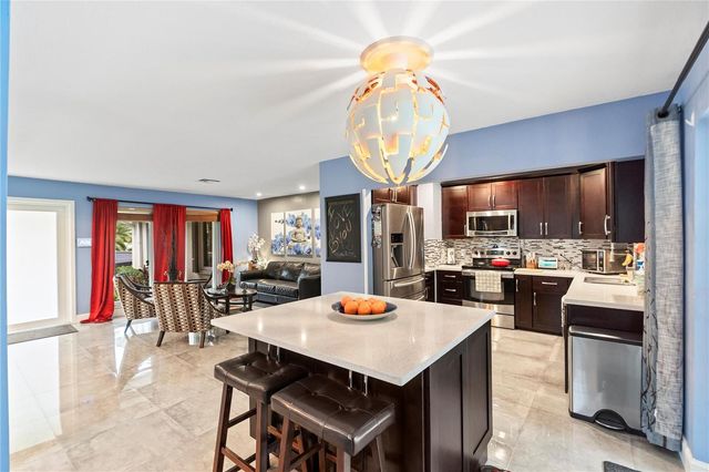 2501 NW 8th Avenue, Wilton Manors, FL 33311