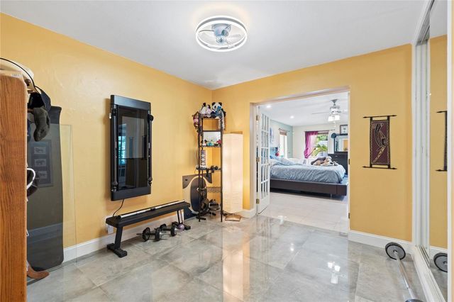 2501 NW 8th Avenue, Wilton Manors, FL 33311