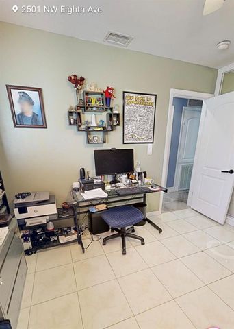 2501 NW 8th Avenue, Wilton Manors, FL 33311