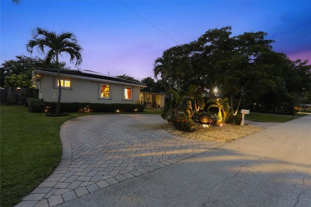 2501 NW 8th Avenue, Wilton Manors, FL 33311