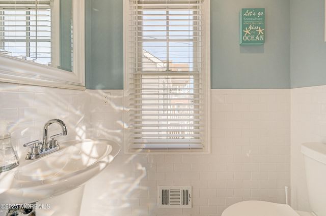 550 Whiting Avenue, Manasquan, NJ 08736