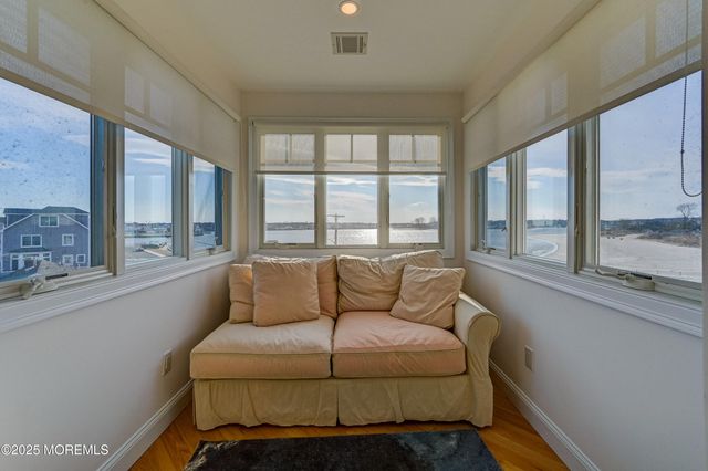 550 Whiting Avenue, Manasquan, NJ 08736