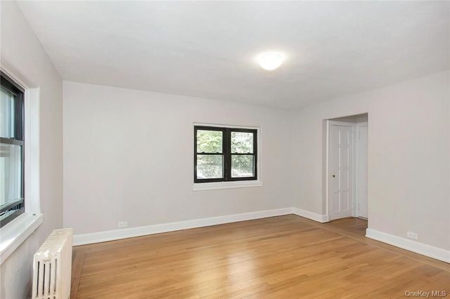 64 Kensington Road 2D, Bronxville, NY 10708