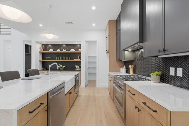 3610 Durango Drive, Dallas, TX 75220
