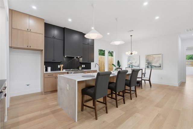 3610 Durango Drive, Dallas, TX 75220