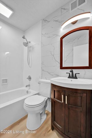 13315 Horncastle Way, Louisville, KY 40272