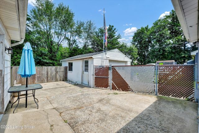 13315 Horncastle Way, Louisville, KY 40272
