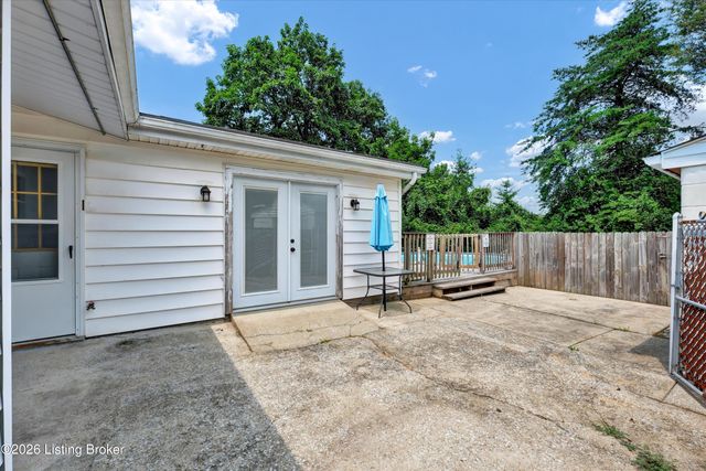 13315 Horncastle Way, Louisville, KY 40272