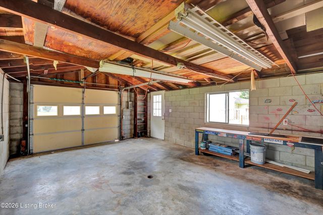 13315 Horncastle Way, Louisville, KY 40272