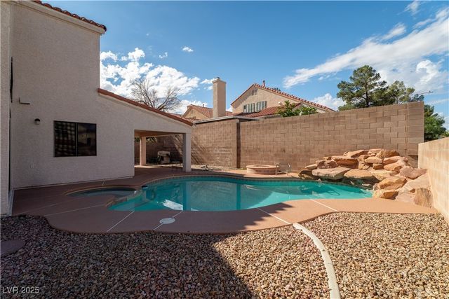 137 Wynntry Drive, Henderson, NV 89074