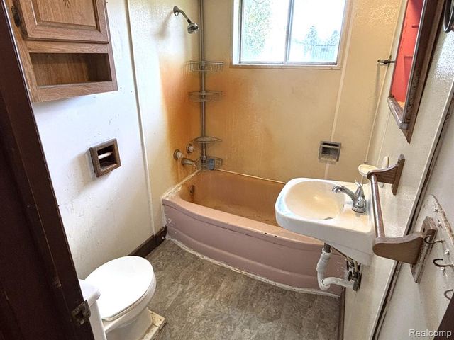 4490 Peppermill Road, Attica, MI 48412