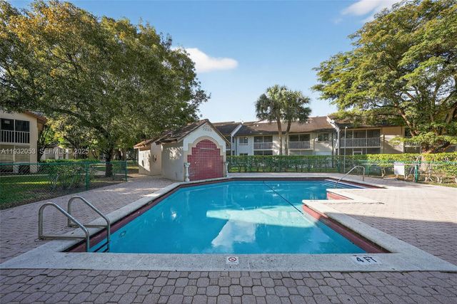 14106 SW 93rd Ln 14106, Miami, FL 33186