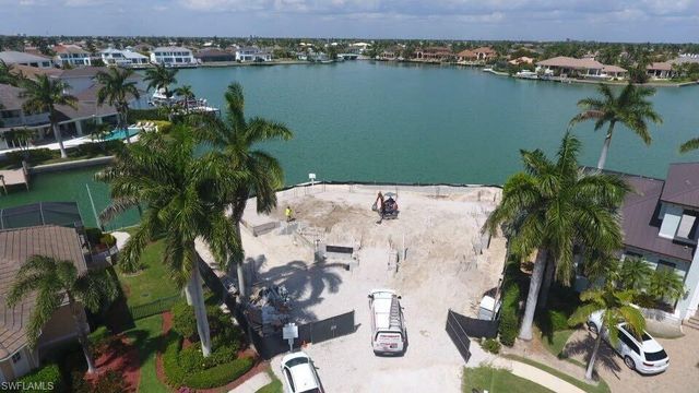 1261 Osprey CT, Marco Island, FL 34145