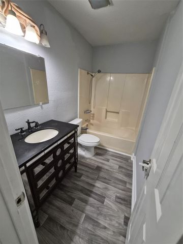 12335 Roy Road CR105, Brookside, TX 77581