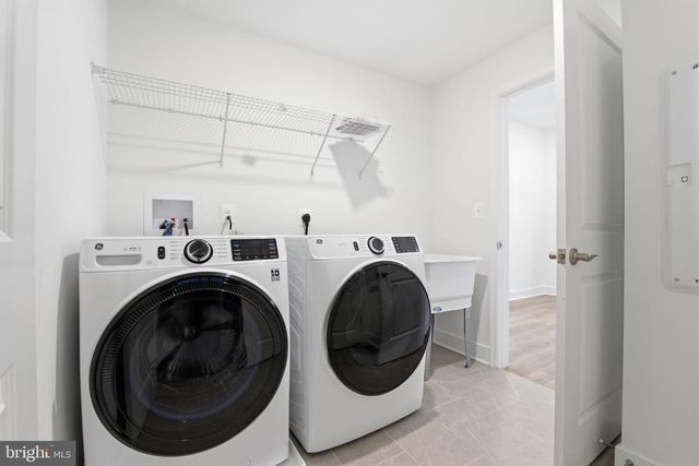 128B LOCKE ST, Baltimore, MD 21230