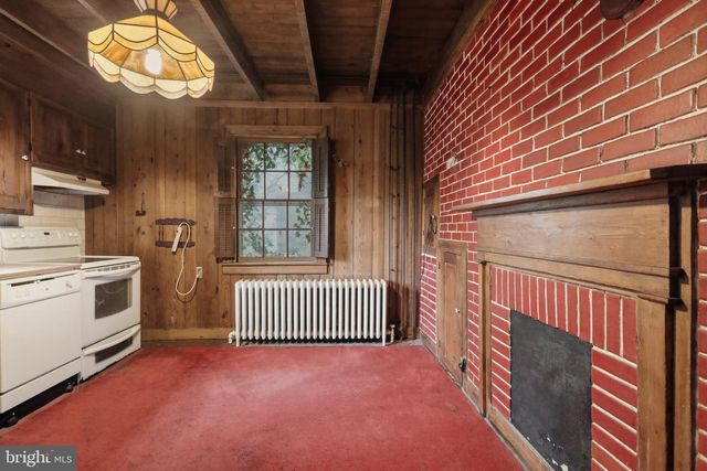7927 MAIN ST, Middletown, VA 22645