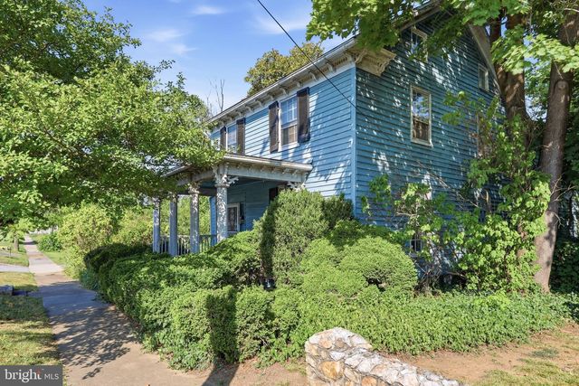 7927 MAIN ST, Middletown, VA 22645