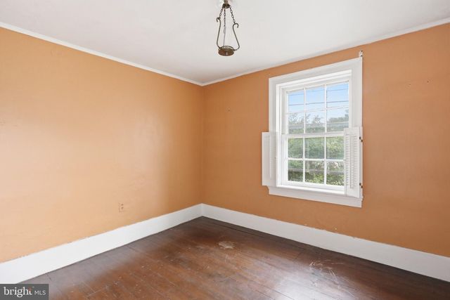 7927 MAIN ST, Middletown, VA 22645