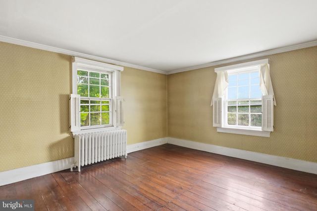 7927 MAIN ST, Middletown, VA 22645