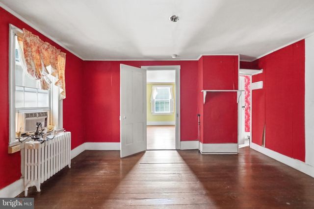7927 MAIN ST, Middletown, VA 22645
