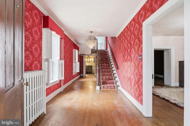 7927 MAIN ST, Middletown, VA 22645