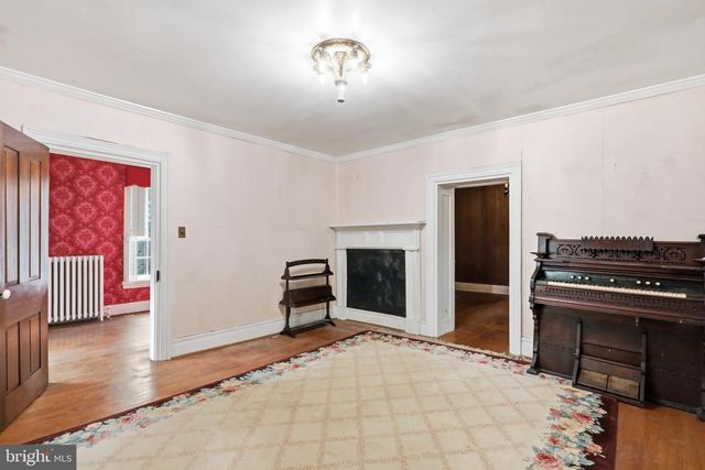 7927 MAIN ST, Middletown, VA 22645