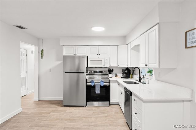 4104 N Sun Dance Point, Crystal River, FL 34428