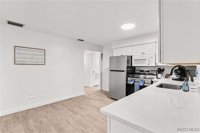 4104 N Sun Dance Point, Crystal River, FL 34428