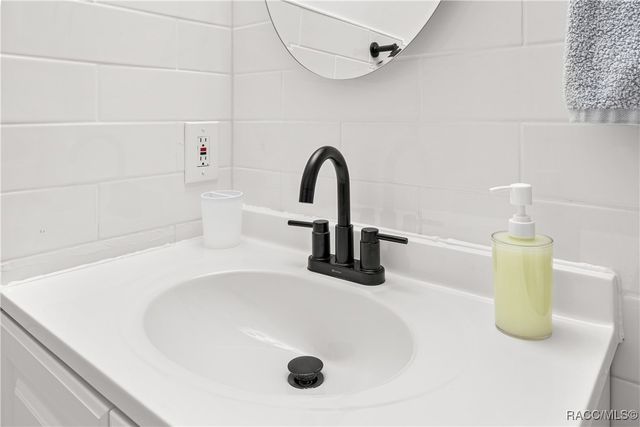 4104 N Sun Dance Point, Crystal River, FL 34428