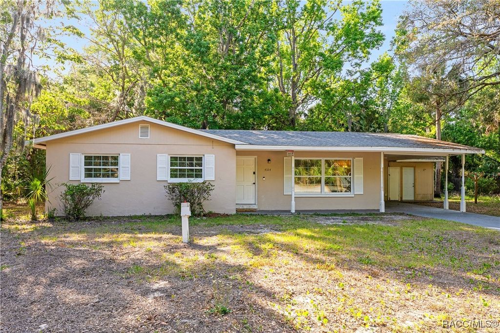 4104 N Sun Dance Point, Crystal River, FL 34428