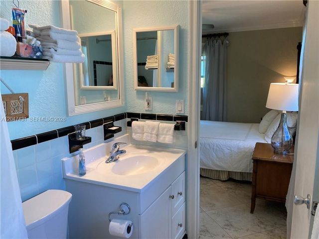 3230 NE 13th Street 2, Pompano Beach, FL 33062