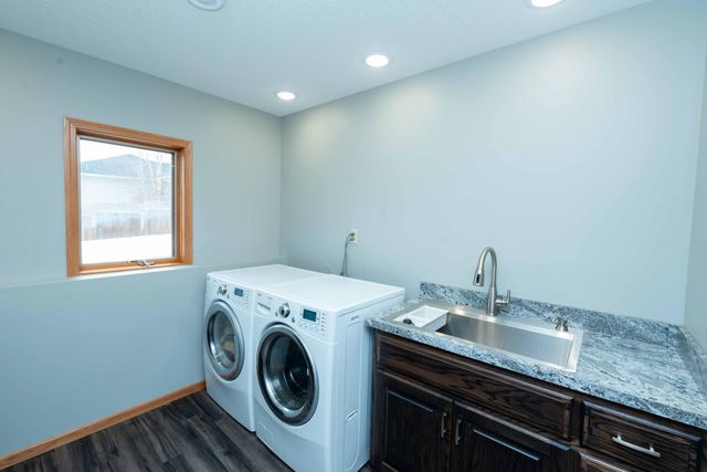 20625 Monroe Street NE, Cedar, MN 55011