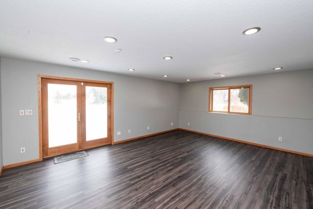 20625 Monroe Street NE, Cedar, MN 55011