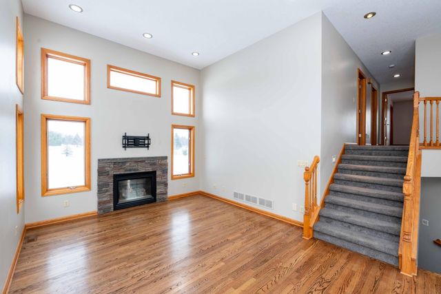 20625 Monroe Street NE, Cedar, MN 55011