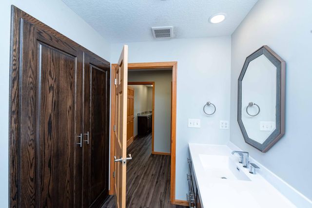 20625 Monroe Street NE, Cedar, MN 55011