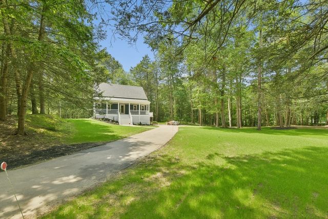 16 Janes Rd, Boxford, MA 01921