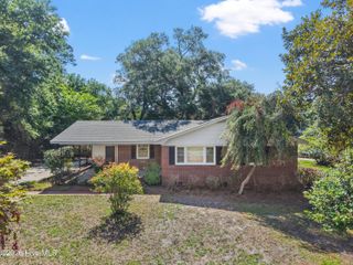 111 S Channel Haven Drive S, Wilmington, NC 28409