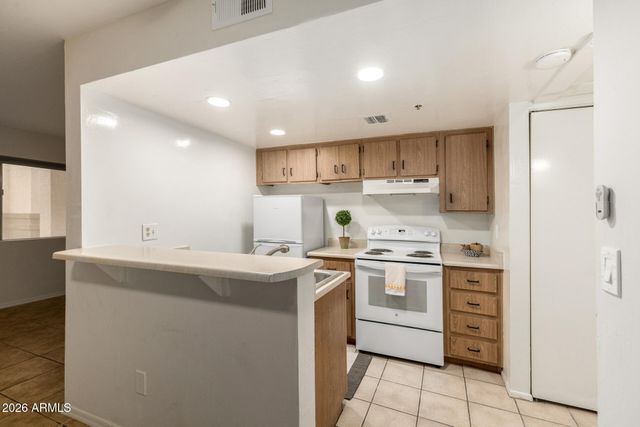 12123 W BELL Road 110, Surprise, AZ 85378