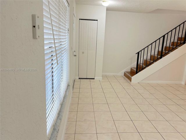 6518 SW 41st St 6518, Davie, FL 33314